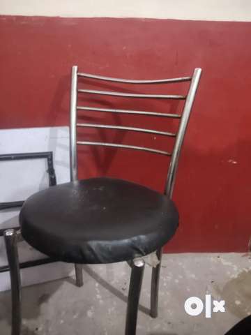 Steel chair outlet olx