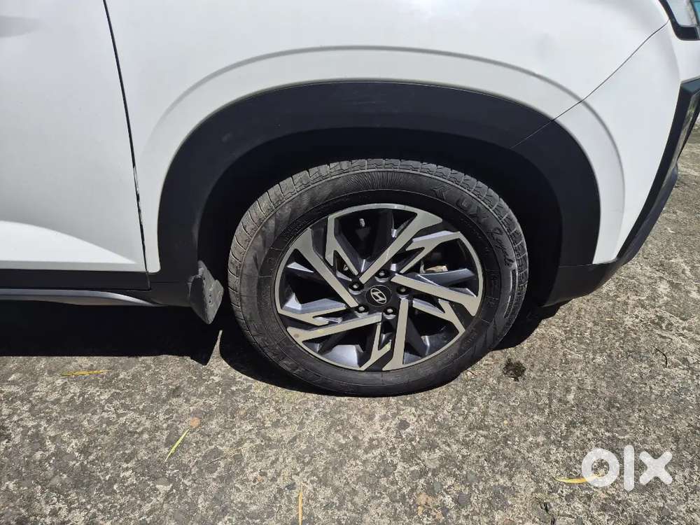 Hyundai Creta Sx (o)  2025  Petrol  Sunroof + Adas
