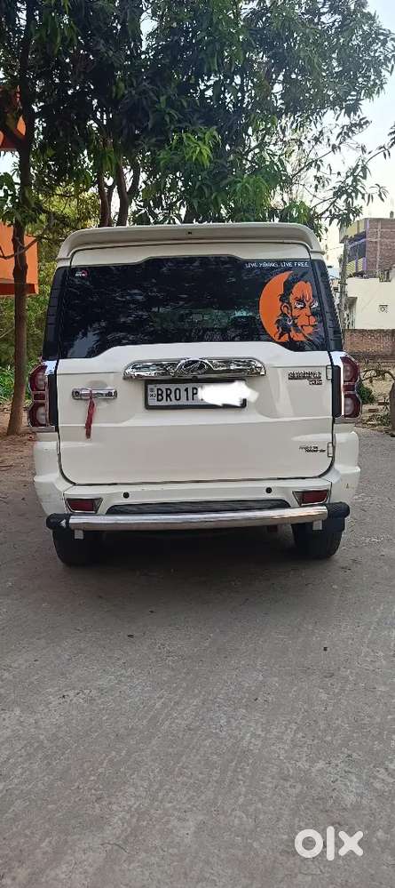 Mahindra Scorpio S5