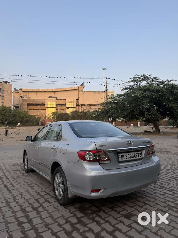 Toyota Corolla Altis 1.8 Sportz, 2011, Petrol
