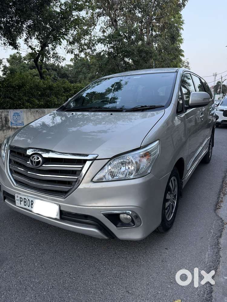 Toyota Innova 2.5 Vx 8 Str, 2015, Diesel