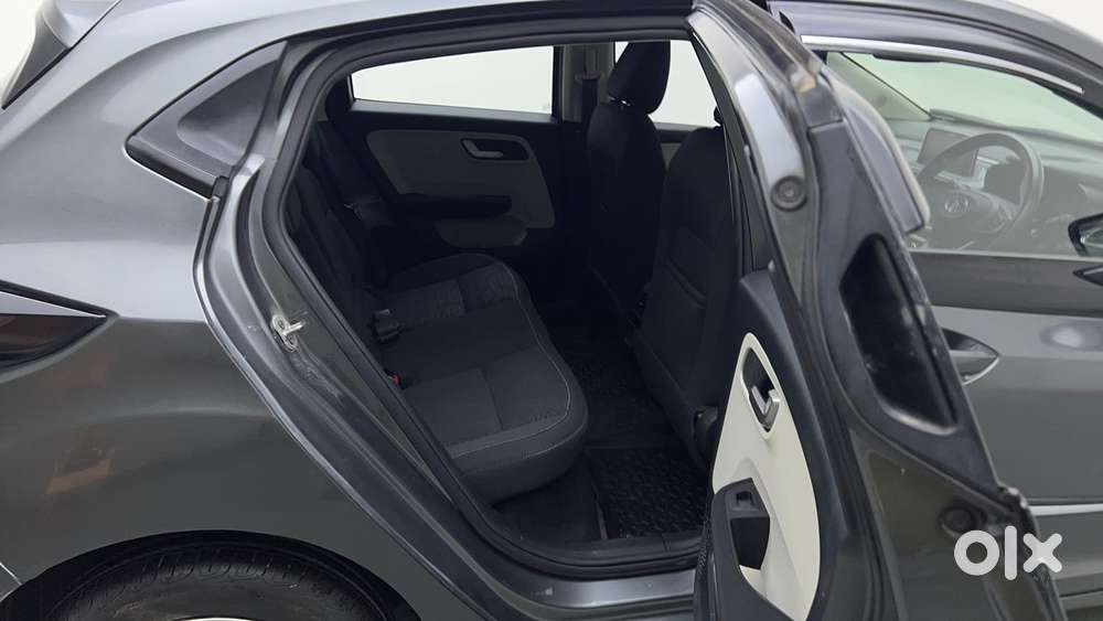 Tata Altroz Xza Plus (s), 2023, Petrol