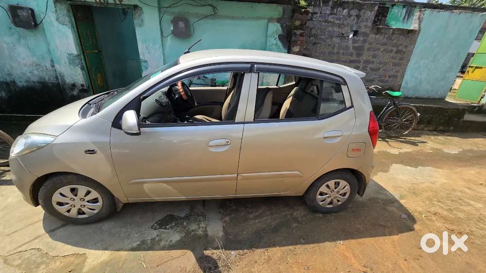 Hyundai I10 Sportz Petrol 2011
