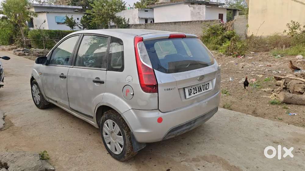 Ford Figo 2010 Petrol 100000 Km Driven