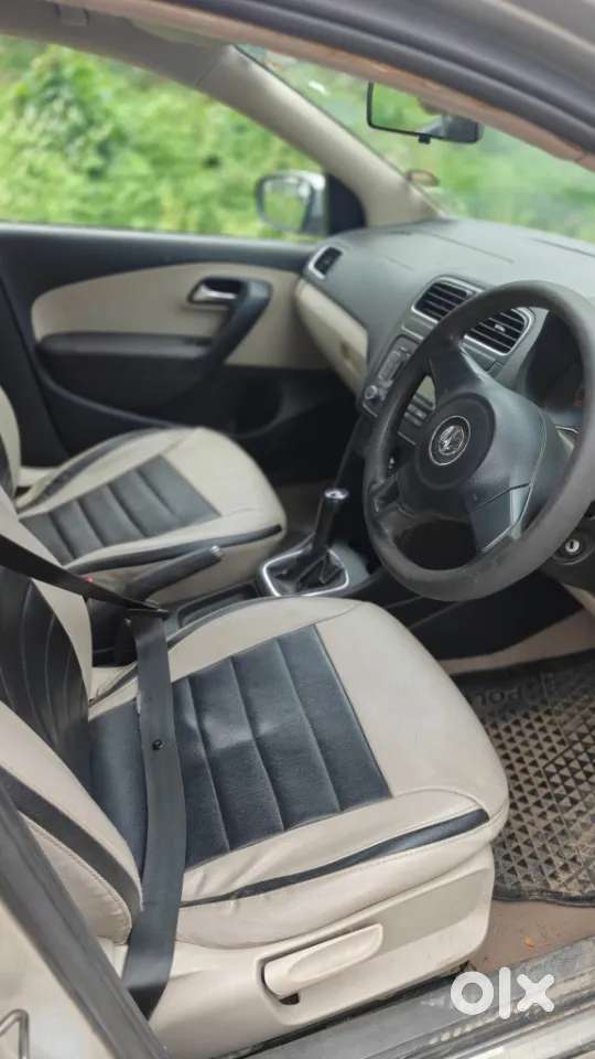 Volkswagen Polo Petrol Highline 1.2l, 2011, Petrol