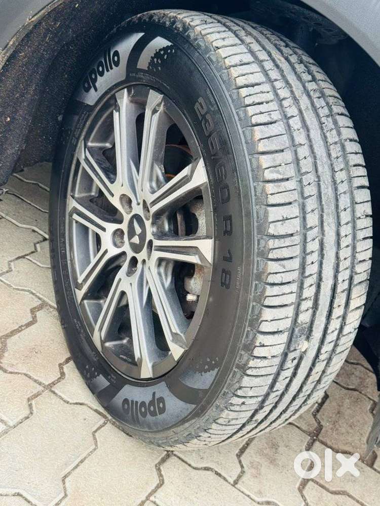 Mahindra Xuv700 2.2 Ax 7 Diesel At Str, 2023, Diesel