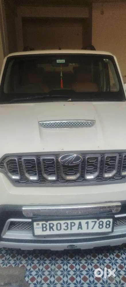 Mahindra Scorpio Classic 2015 Diesel Manual