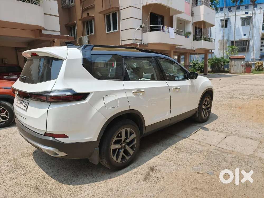 Tata Safai Single Person Driven In A Showroom Condition