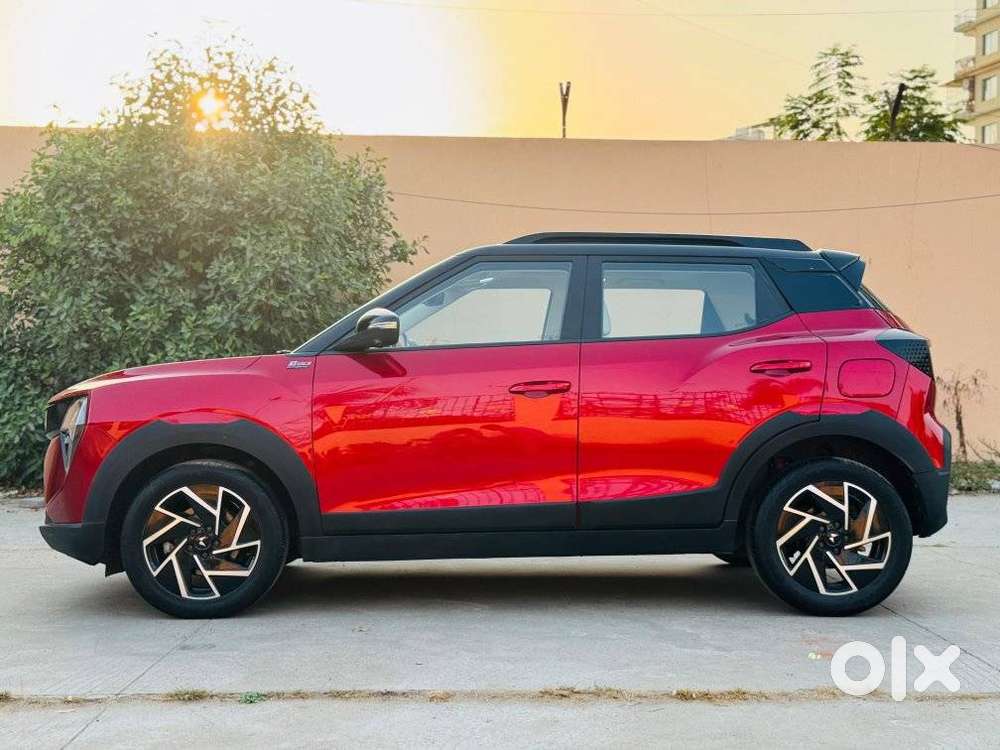 Mahindra Xuv 3xo Ax7l 1.2 Petrol At (pg), 2024, Petrol