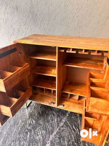 Bar deals cabinet olx