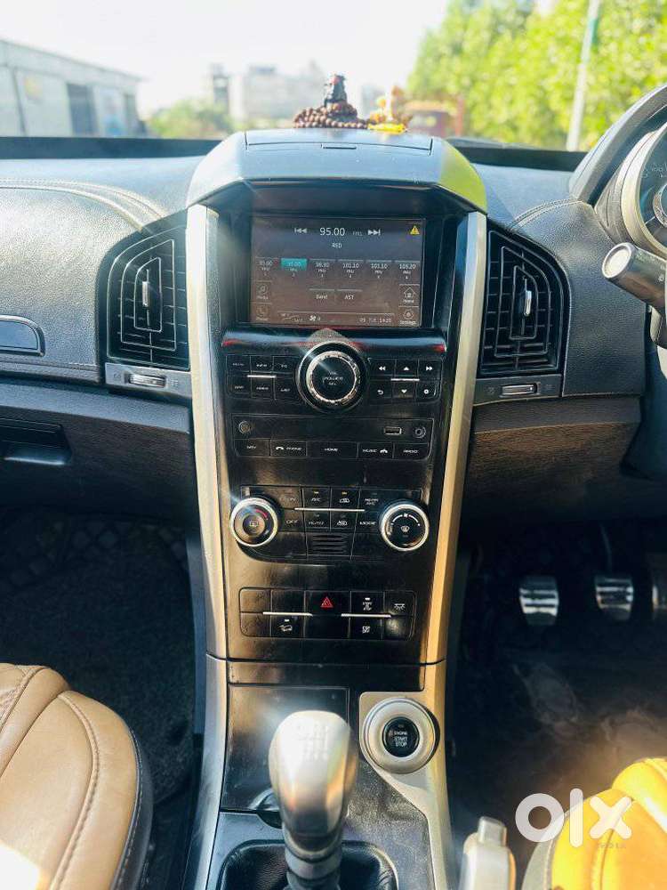 Mahindra Xuv500 W11 Option, 2020, Diesel