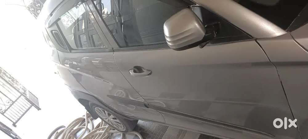 Mahindra Kuv 100 2018 Petrol