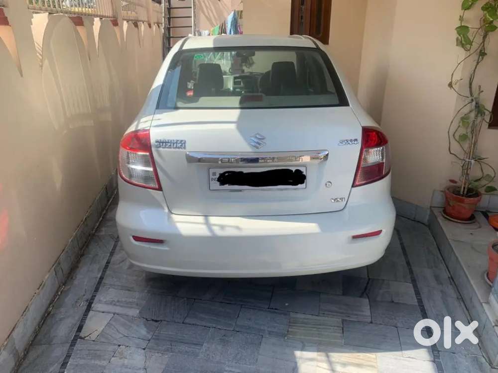 Maruti Suzuki Sx4 2010 Petrol 28000 Km Driven Insurance Till May 27