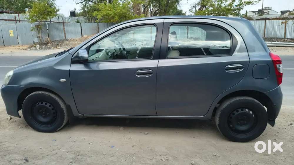 Toyota Etios Liva 2013