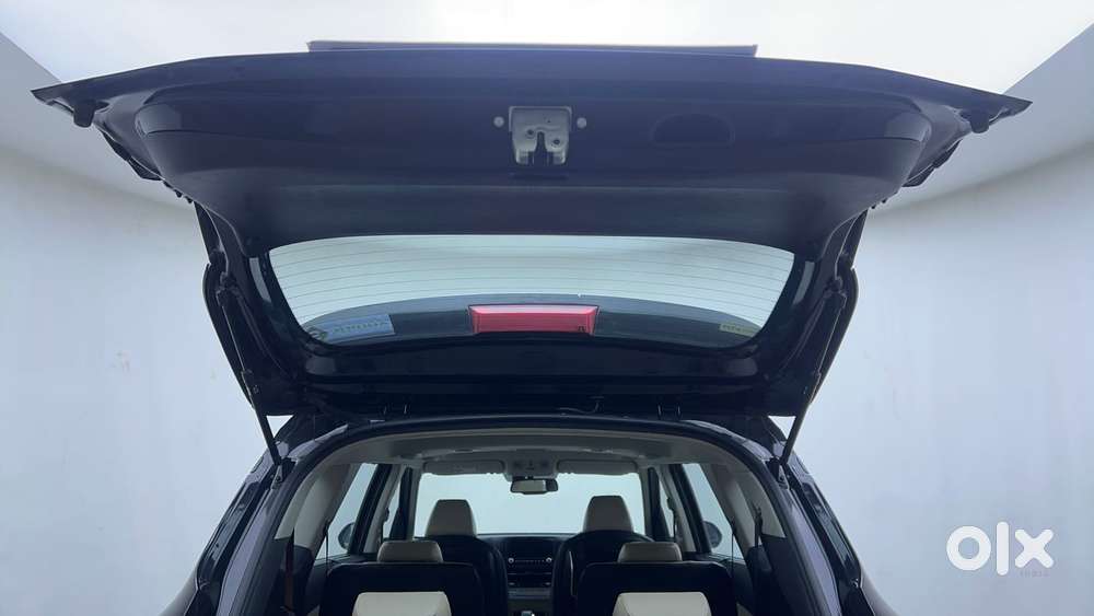 Kia Carens 1.5 Luxury Plus Turbo Dct 7 Str, 2023, Petrol