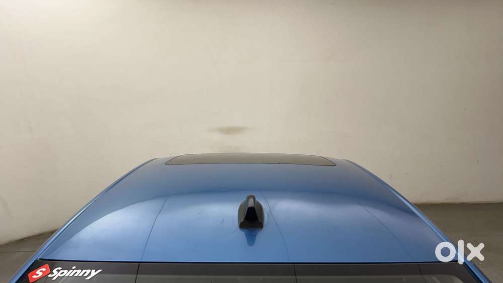 Skoda Slavia Style 1.0l Tsi At, 2022, Petrol