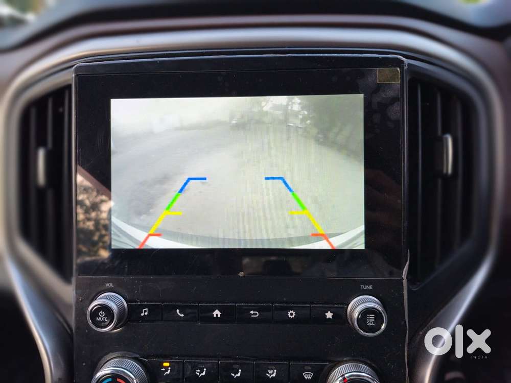 Mahindra Scorpio N Z4 Petrol Mt 7 Str, 2024, Petrol