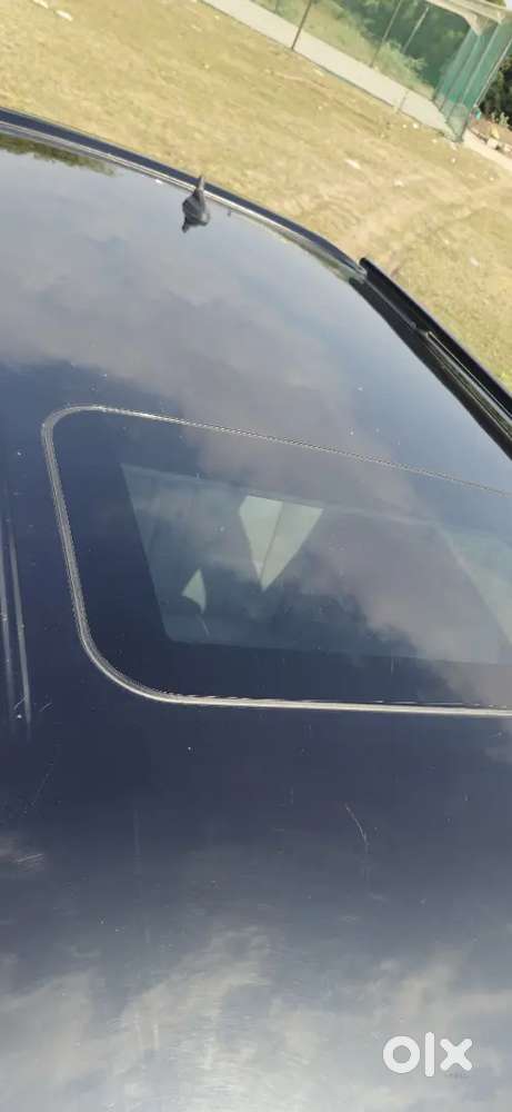 Mahindra Xuv300 2023 Diesel Well Maintained