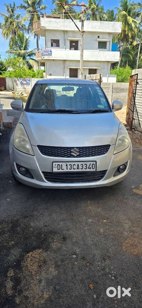 Maruti Suzuki Swift Vxi, 2011, Cng & Hybrids