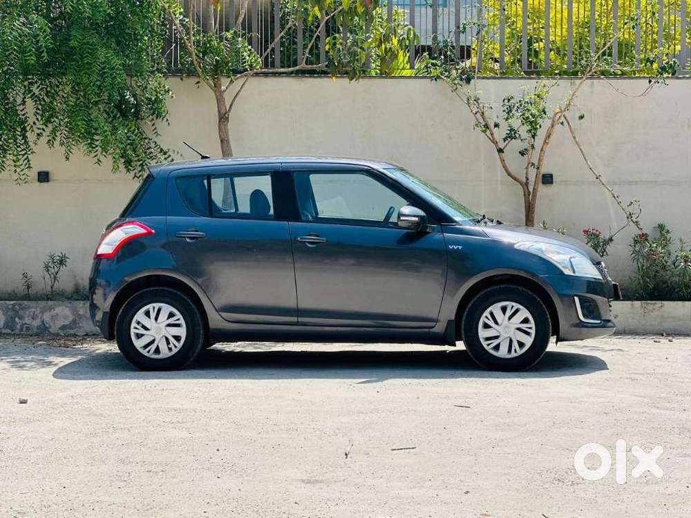 Maruti Suzuki Swift Vxi + Manual, 2017, Petrol