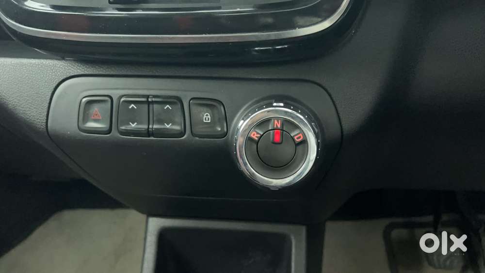 Renault Kwid 1.0 Rxt Amt, 2017, Petrol