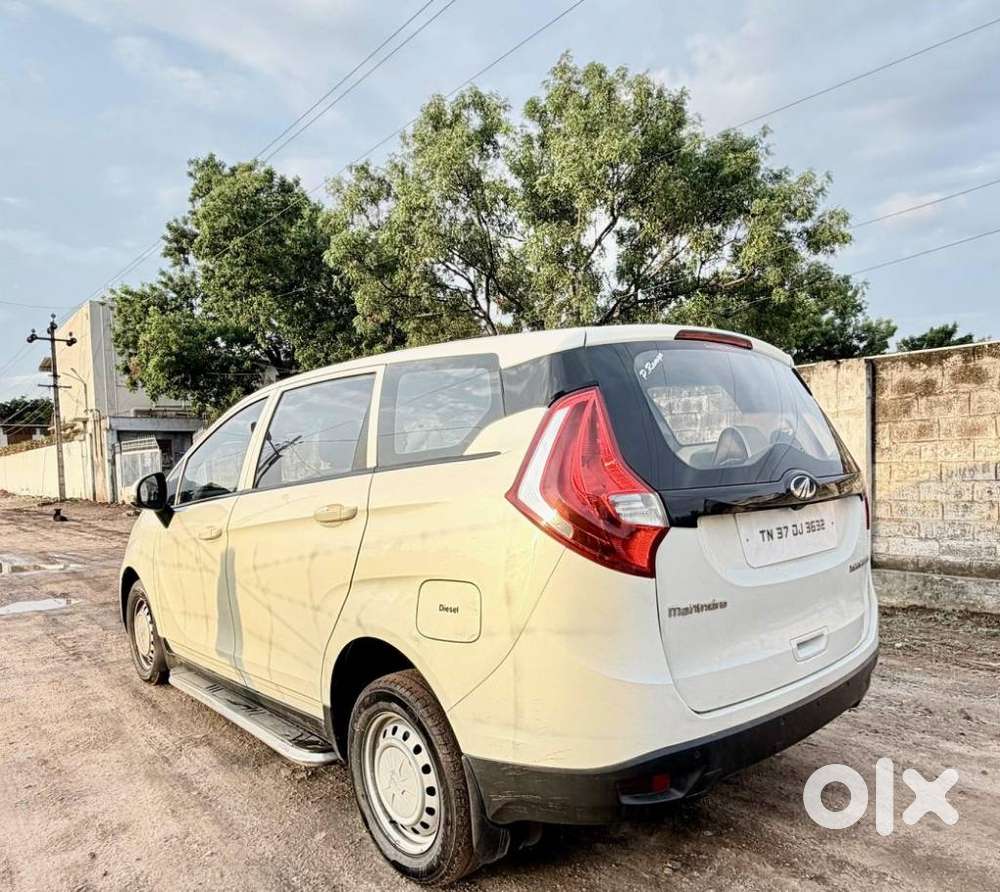 Mahindra Marazzo M4, 2019, Diesel
