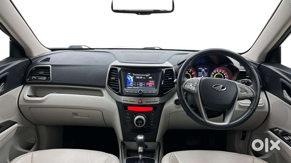 Mahindra Xuv300 1.2 W8 (o) Amt Petrol, 2022, Petrol