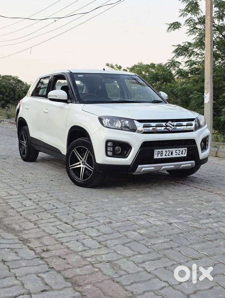Maruti Suzuki Brezza 1.5 Zxi Smart Hybrid, 2021, Petrol
