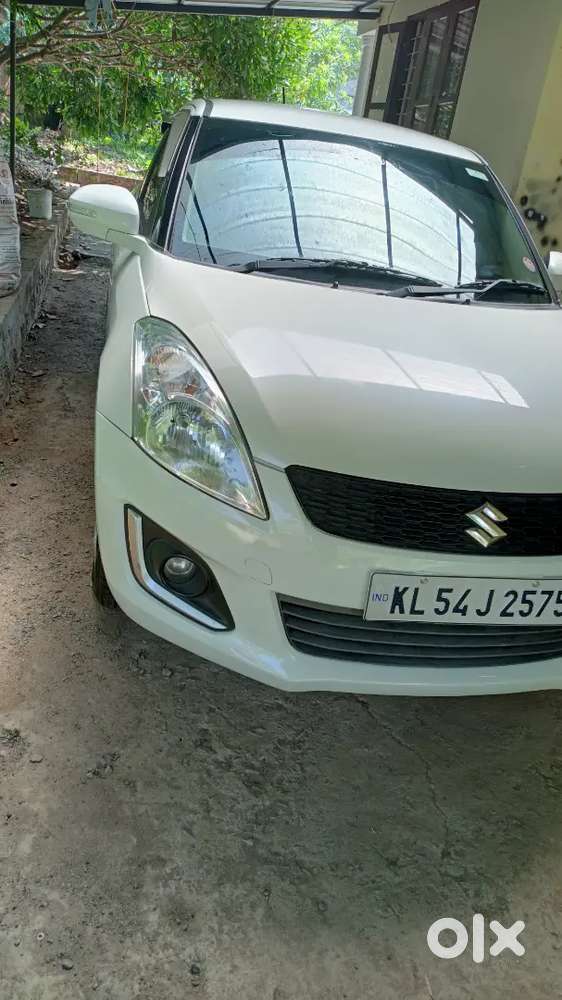 Maruti Suzuki Swift 2017 Petrol 72000 Km Driven