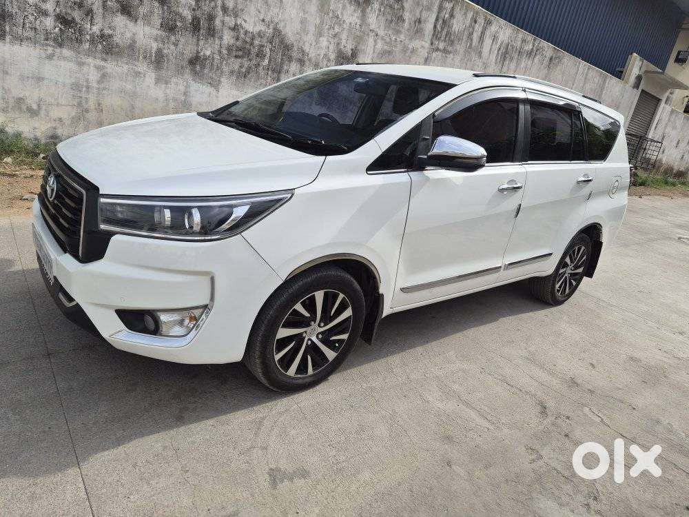 Toyota Innova Crysta 2.4 Z 7 Str, 2023, Diesel