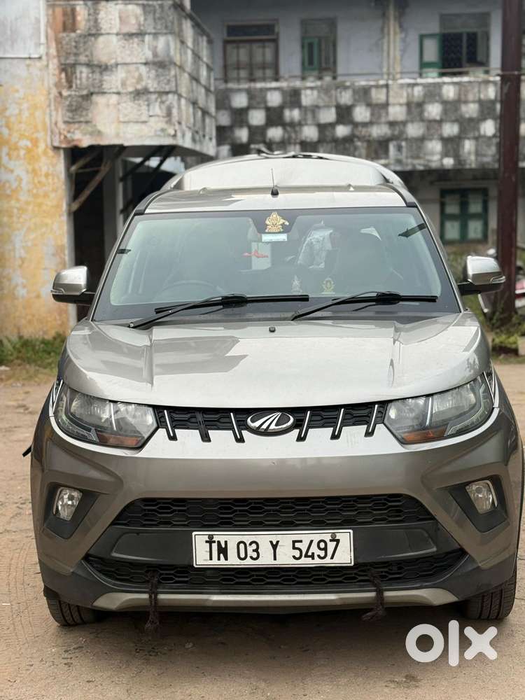 Mahindra Kuv 100 G80 K8 Dual Tone, 2018, Petrol