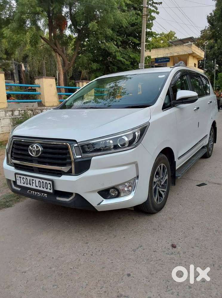 Toyota Innova Crysta 2.4 V 8 Str, 2023, Diesel