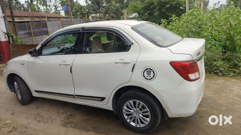 Maruti Suzuki Swift Dzire Vxi Optional, 2018, Petrol