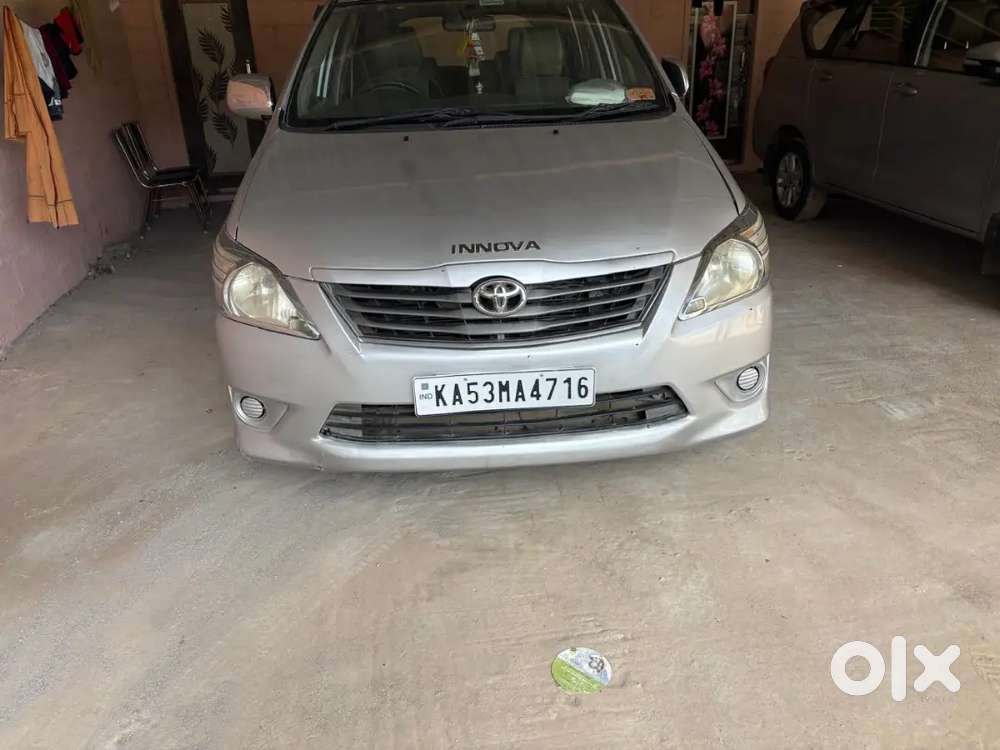 Toyota Innova 2013