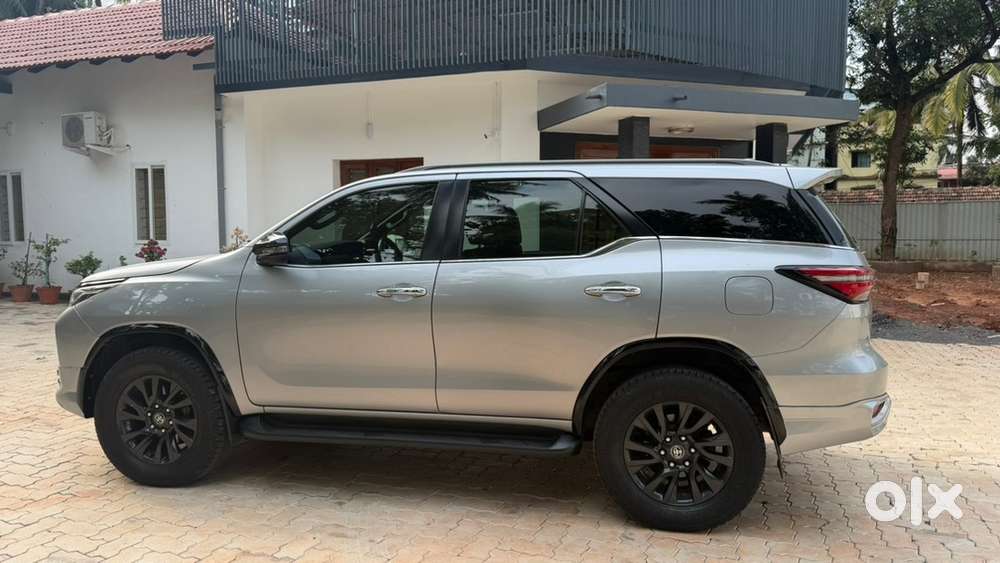 Toyota Fortuner 2022 Diesel Well Maintained