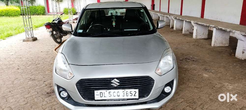 Maruti Suzuki Swift Vxi Silver 2019