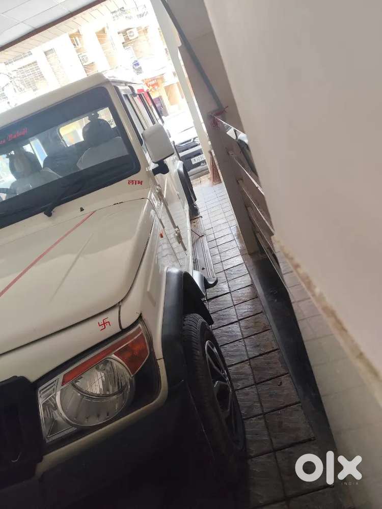 New Tyre 
New Insurance 
All Original 
7 Siter Ac Gadi