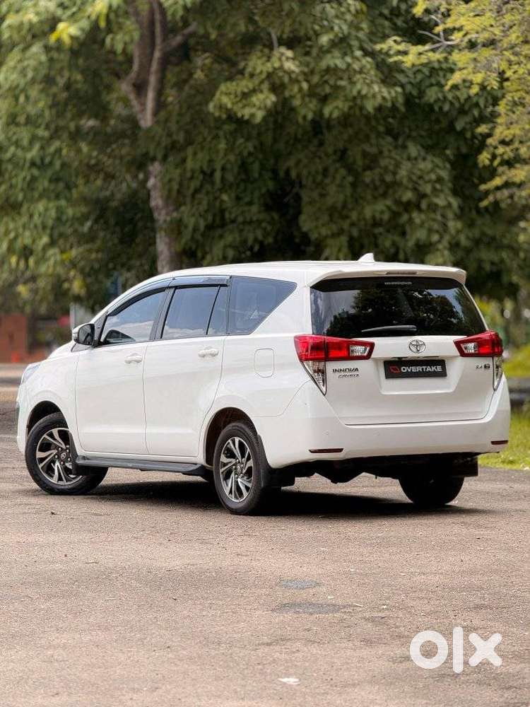 Toyota Innova Crysta [2020-ongoing] 2.4 Gx At 7 Str, 2022, Diesel