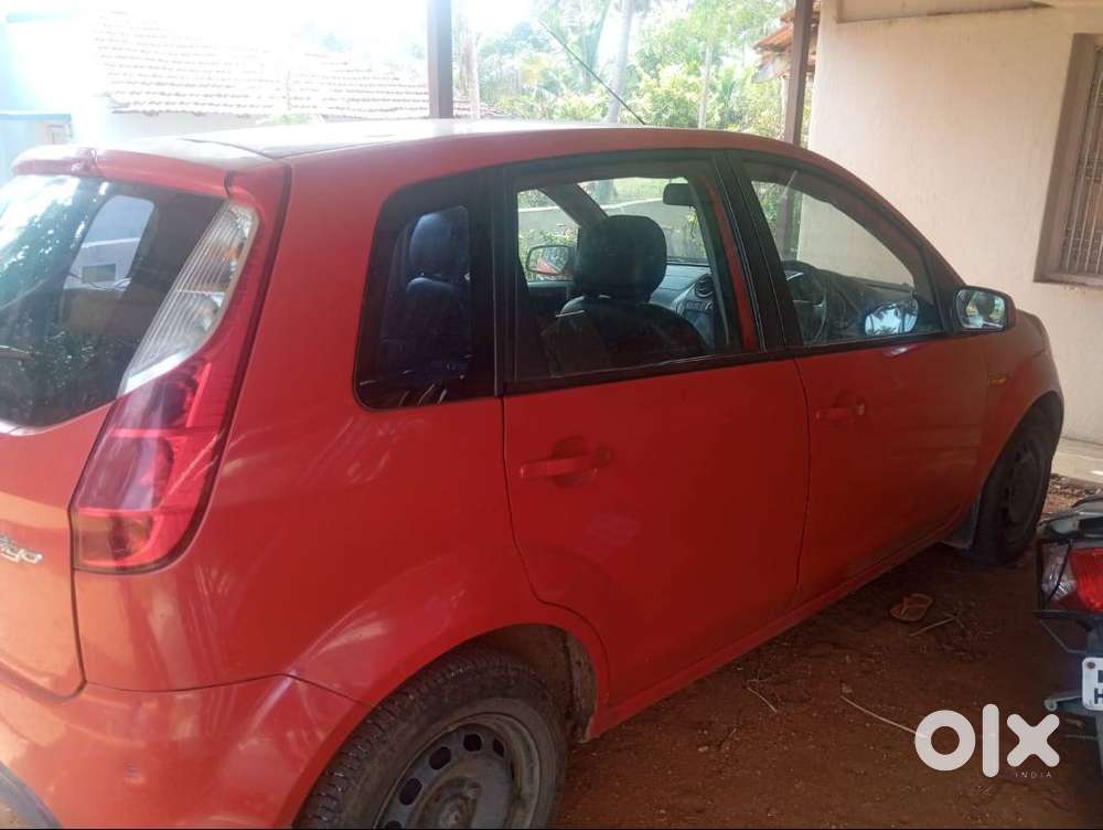Ford Figo Petrol 2011