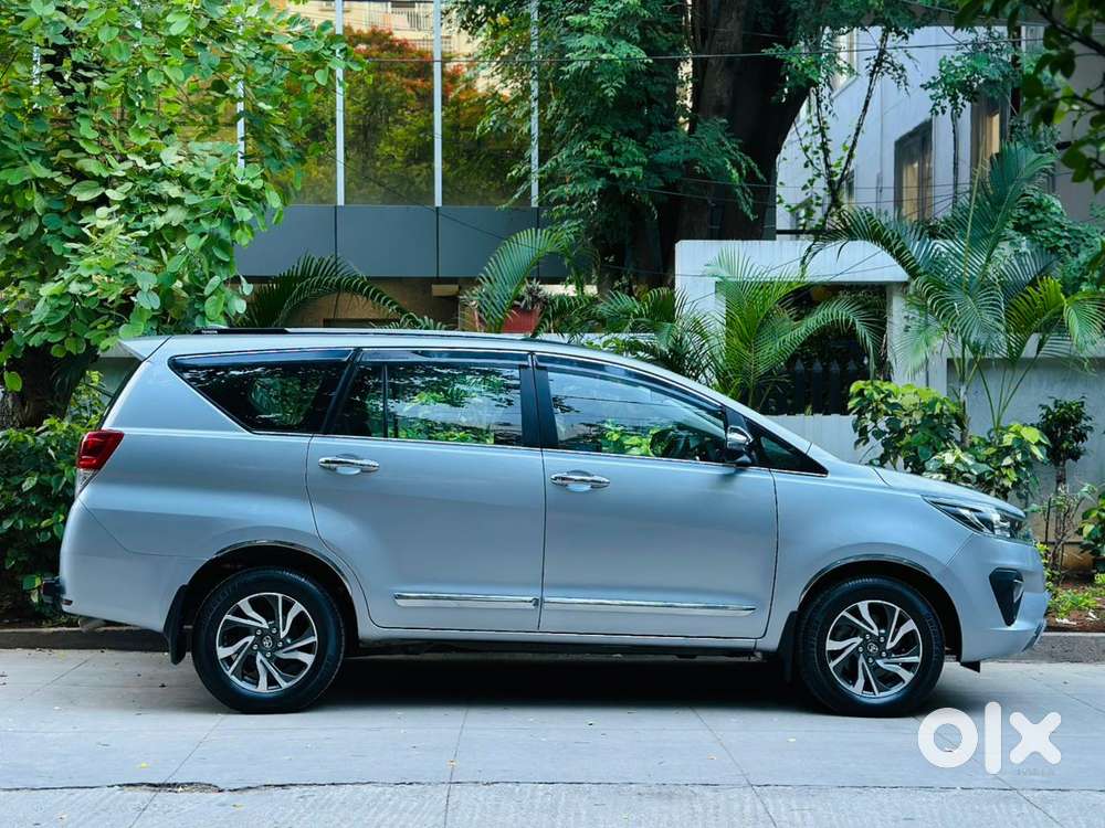 Toyota Innova Crysta 2.4 Gx Limited Edition 8 Str, 2022, Diesel