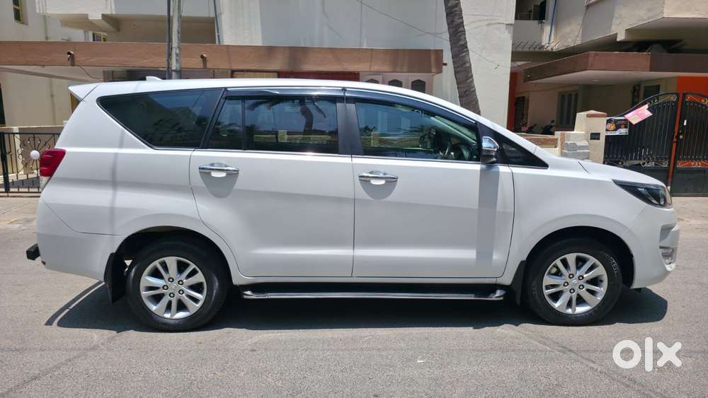 Toyota Innova Crysta 2.4 G Plus Mt 7 Str, 2023, Diesel