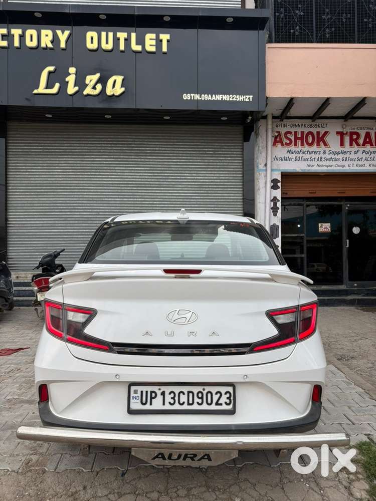 Hyundai Aura 2023 Cng