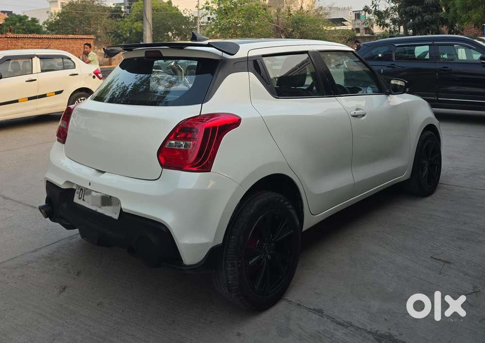 Maruti Suzuki Swift Vxi Optional, 2022, Petrol