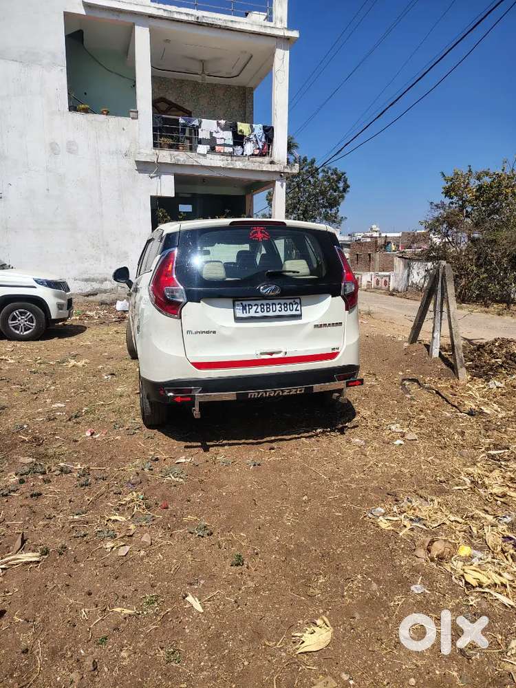 Mahindra Marazzo 2018 Diesel 180000 Km Driven
