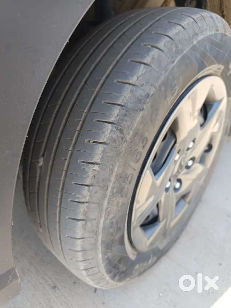 Hyundai Venue 2024 Petrol 10600 Km Driven