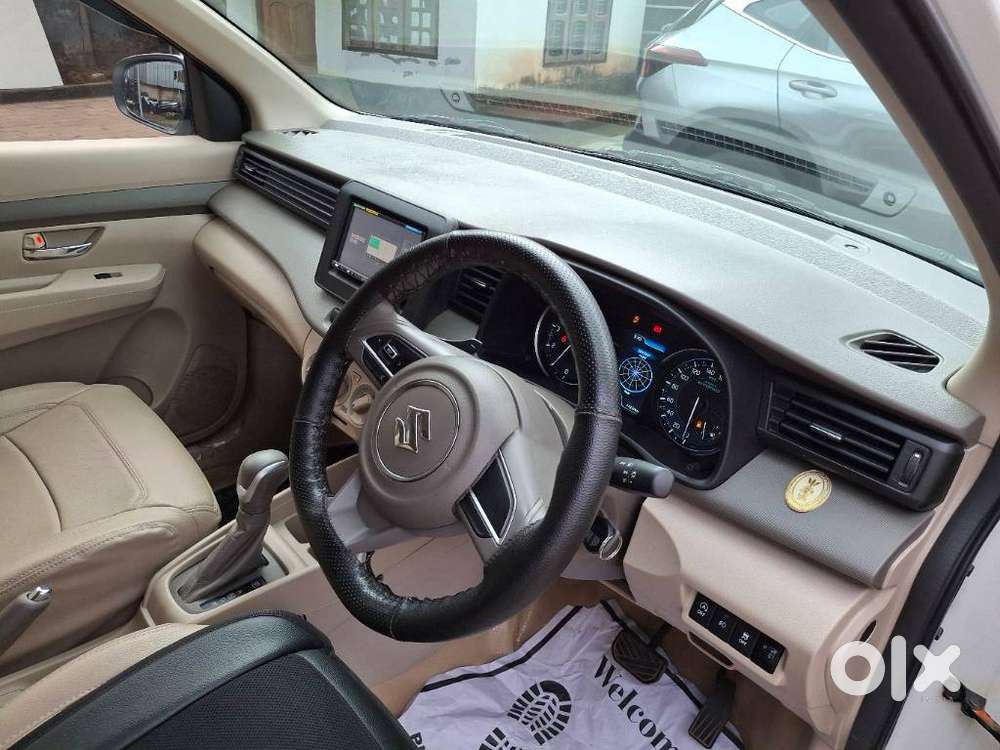 Maruti Suzuki Ertiga Vxi At Petrol, 2022, Petrol