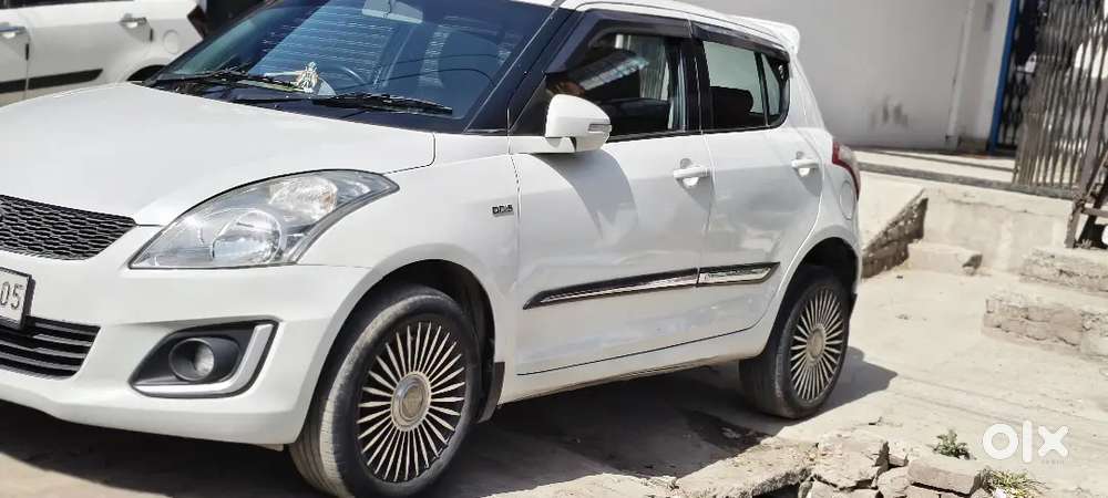 Maruti Suzuki Swift 2016 Diesel 70000 Km Driven