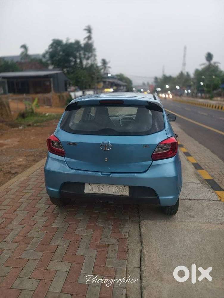 Tata Tiago, 2016, Petrol