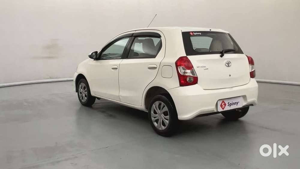 Toyota Etios Liva 2011-2012 V, 2017, Petrol
