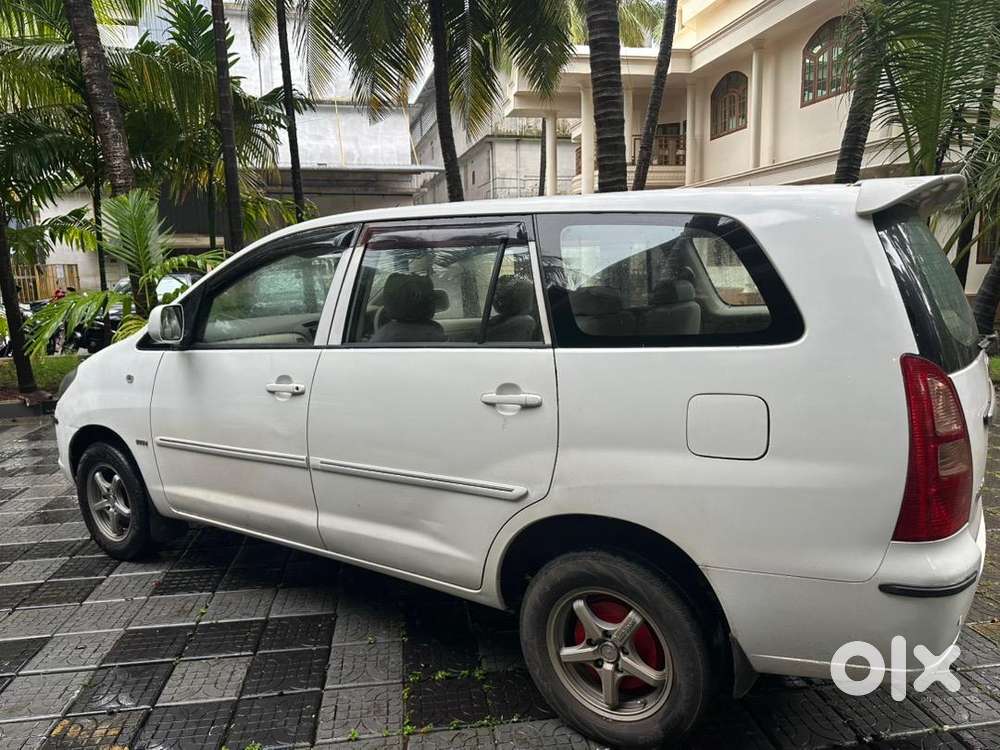 Toyota Innova 2005 Petrol Good Condition